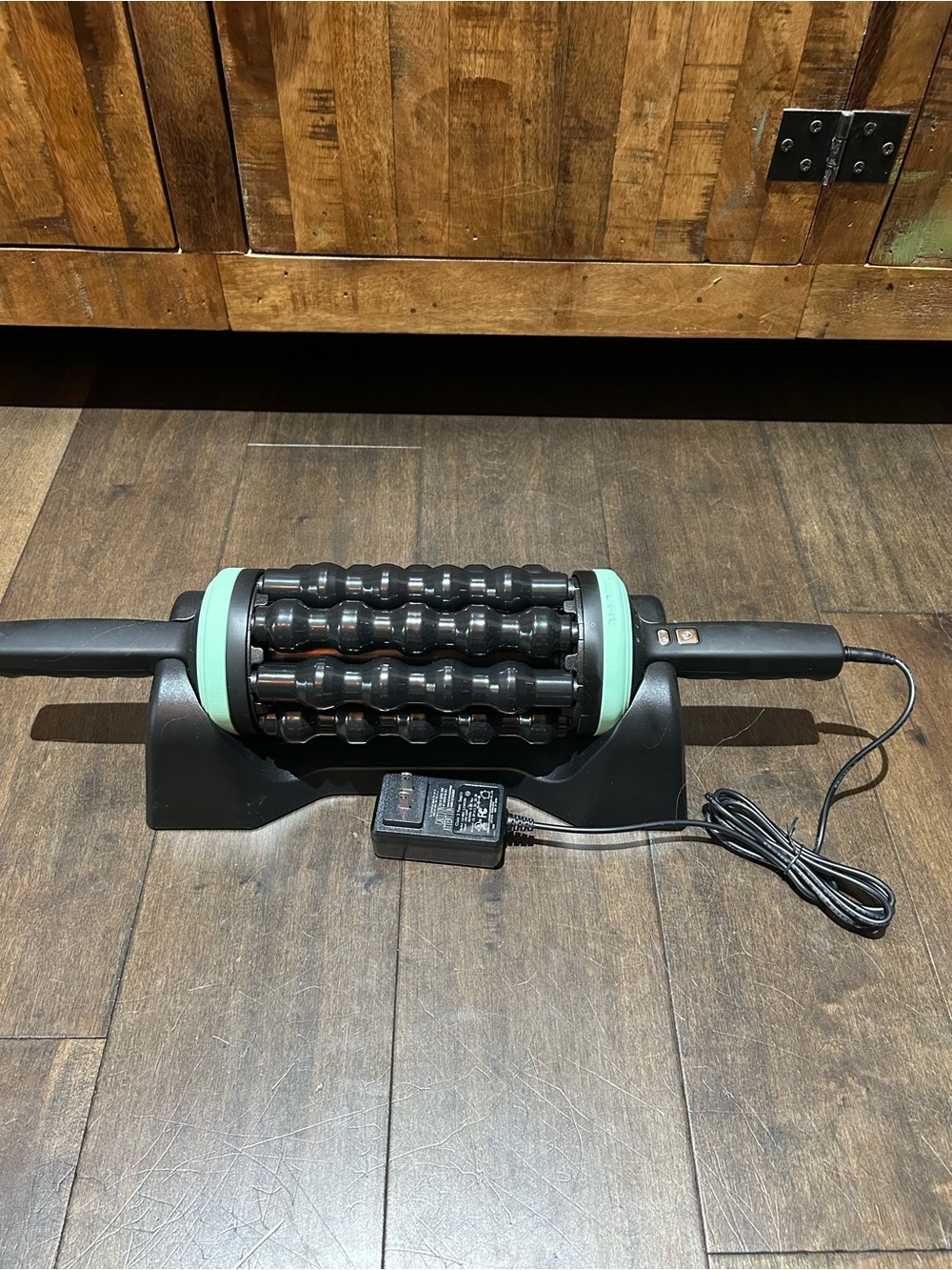 Electric Massage Roller - Black with Mint Accents